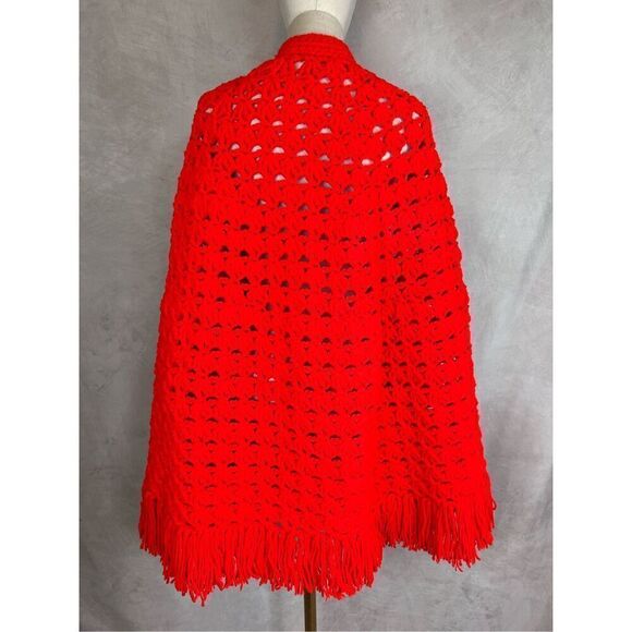 Vintage Crochet Knit Cape Poncho 1970s - Picture 4 of 5